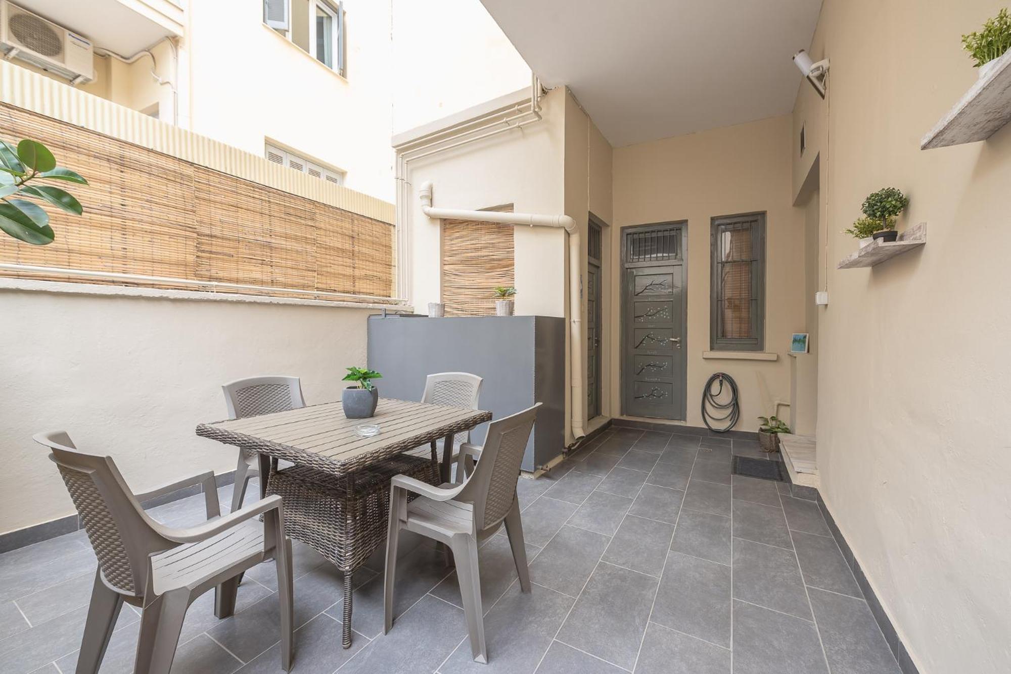 Peaceful And Comfy 2Ba In Athens Heart Apartment Екстериор снимка
