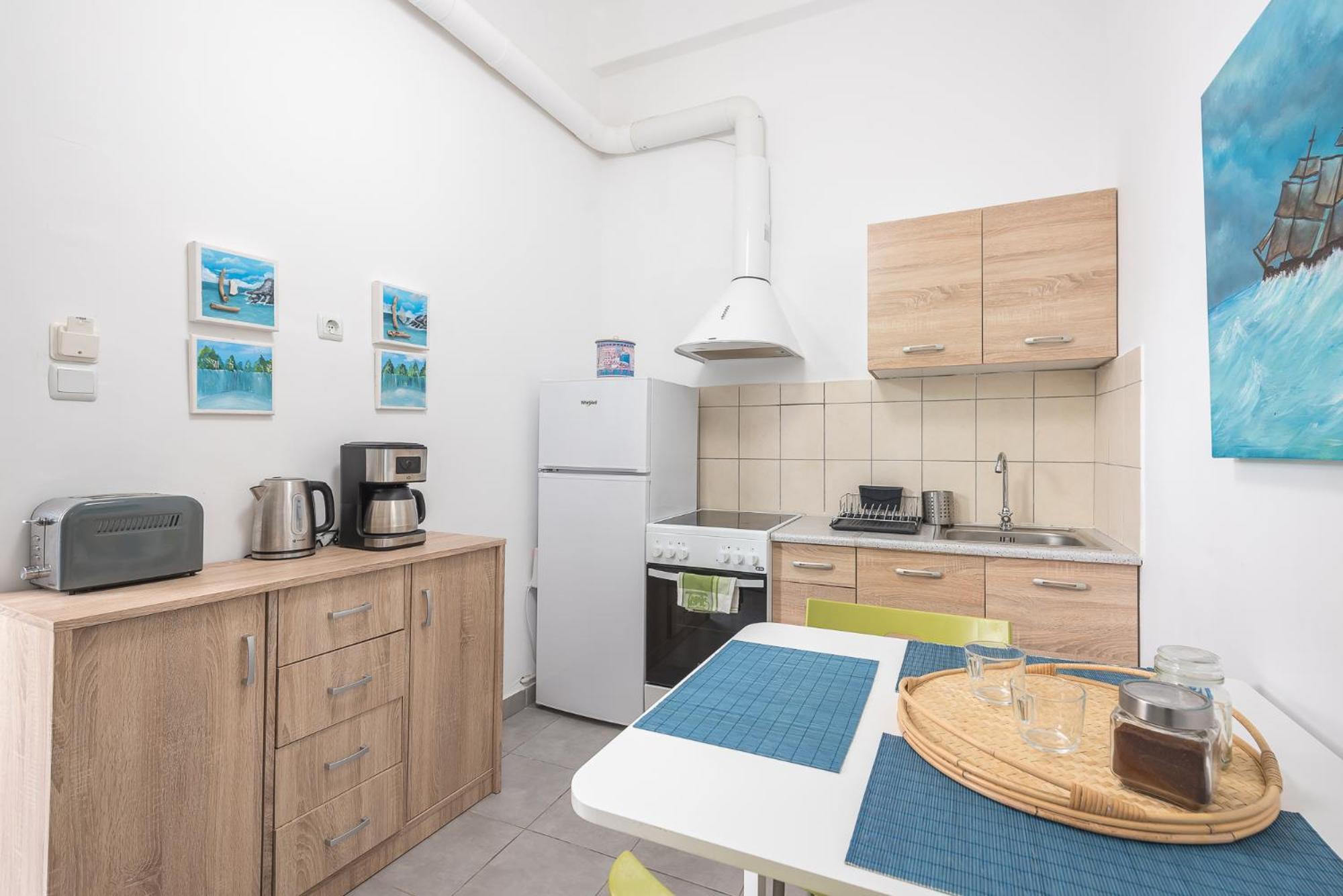 Peaceful And Comfy 2Ba In Athens Heart Apartment Екстериор снимка