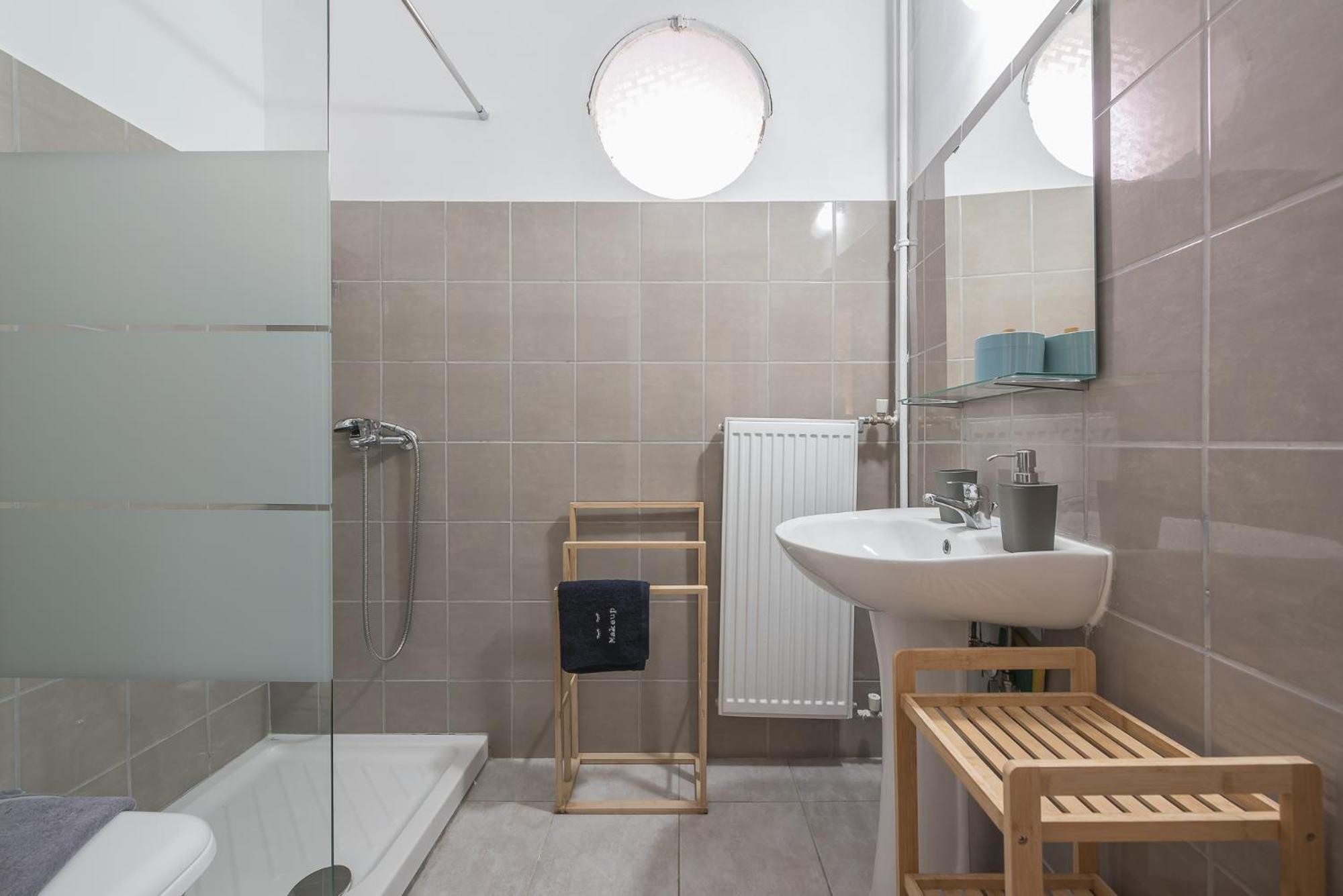 Peaceful And Comfy 2Ba In Athens Heart Apartment Екстериор снимка